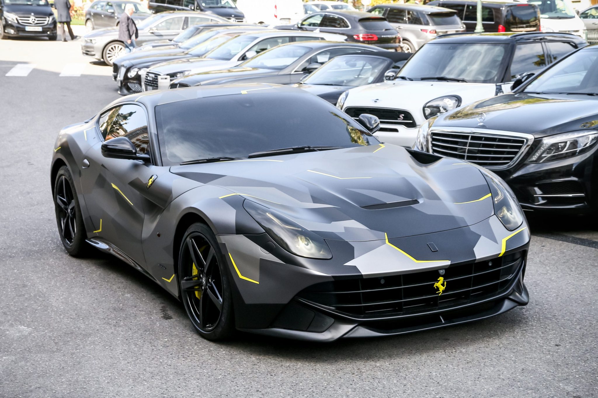 Ferrari contemplates pre-defined color combinations to stop the rise of ‘strange’ cars