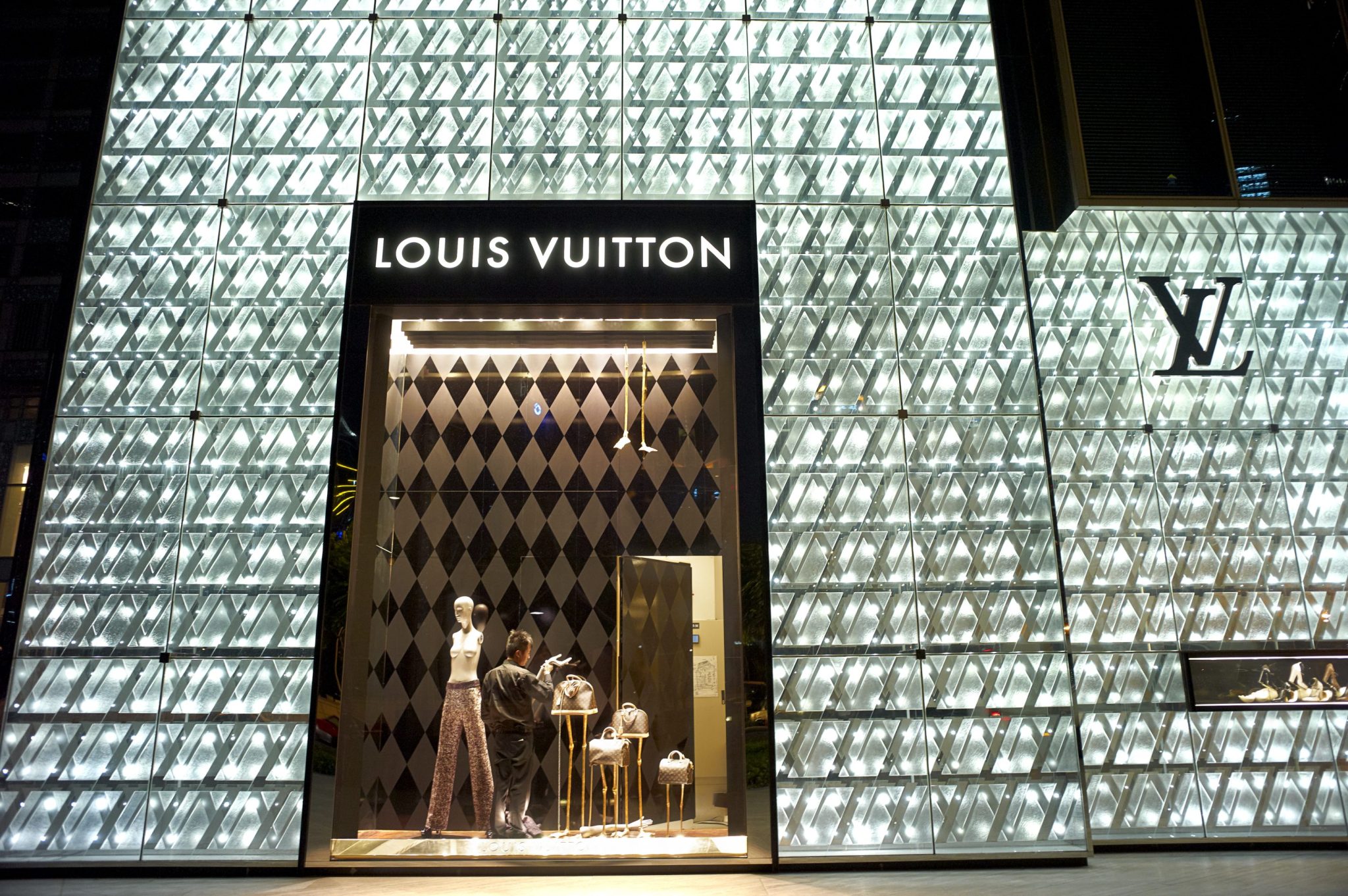 China’s wealthy shoppers have a new mentality—and it’s terrible news for luxury brands like LVMH and Kering who bet billions on their loyalty