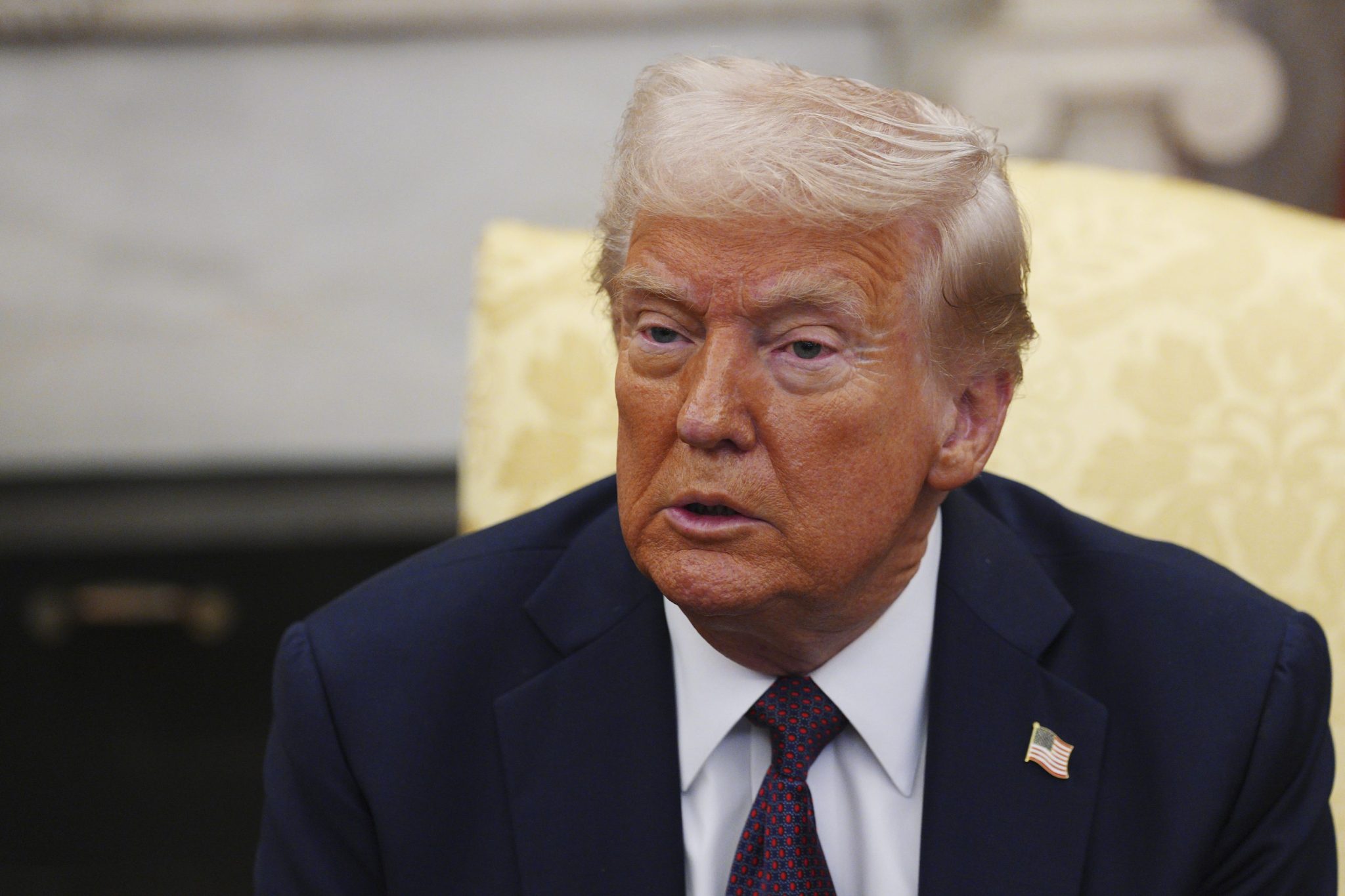 Trump says 25% tariffs on Canada and Mexico are happening with no chance of a last-minute deal—and his comments are throttling the stock market