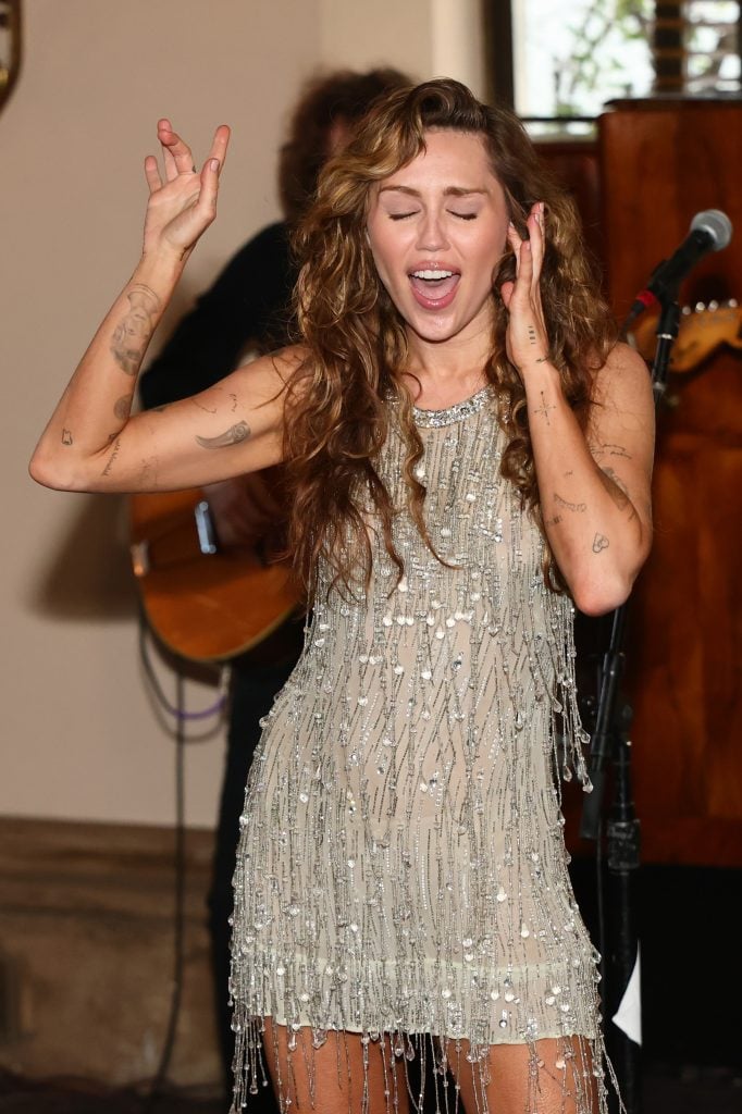 Miley Cyrus Heckled at Her Own Movie Premiere, Responds Way Too Graciously