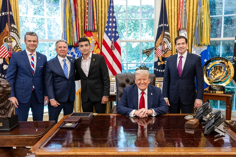 Freed Israeli-American hostage Edan Alexander visits WH, thanks Trump for ‘saving his life’ 